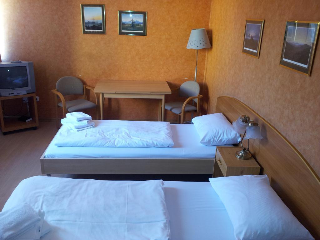 וינה Hotel Peck מראה חיצוני תמונה
